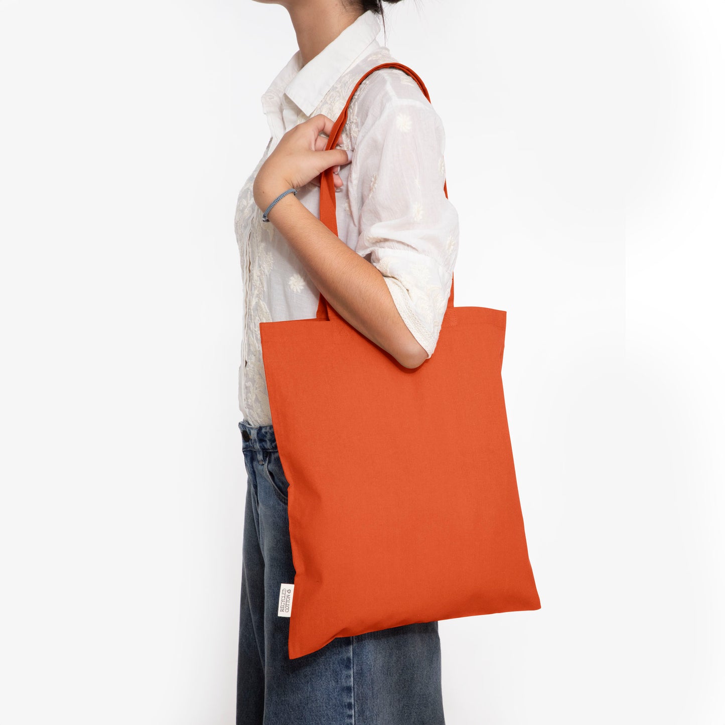 Bolsa reutilizable de algodón y poliéster reciclado, liviana, resistente y disponible en distintos colores. Un regalo corporativo sustentable y personalizable con logo.