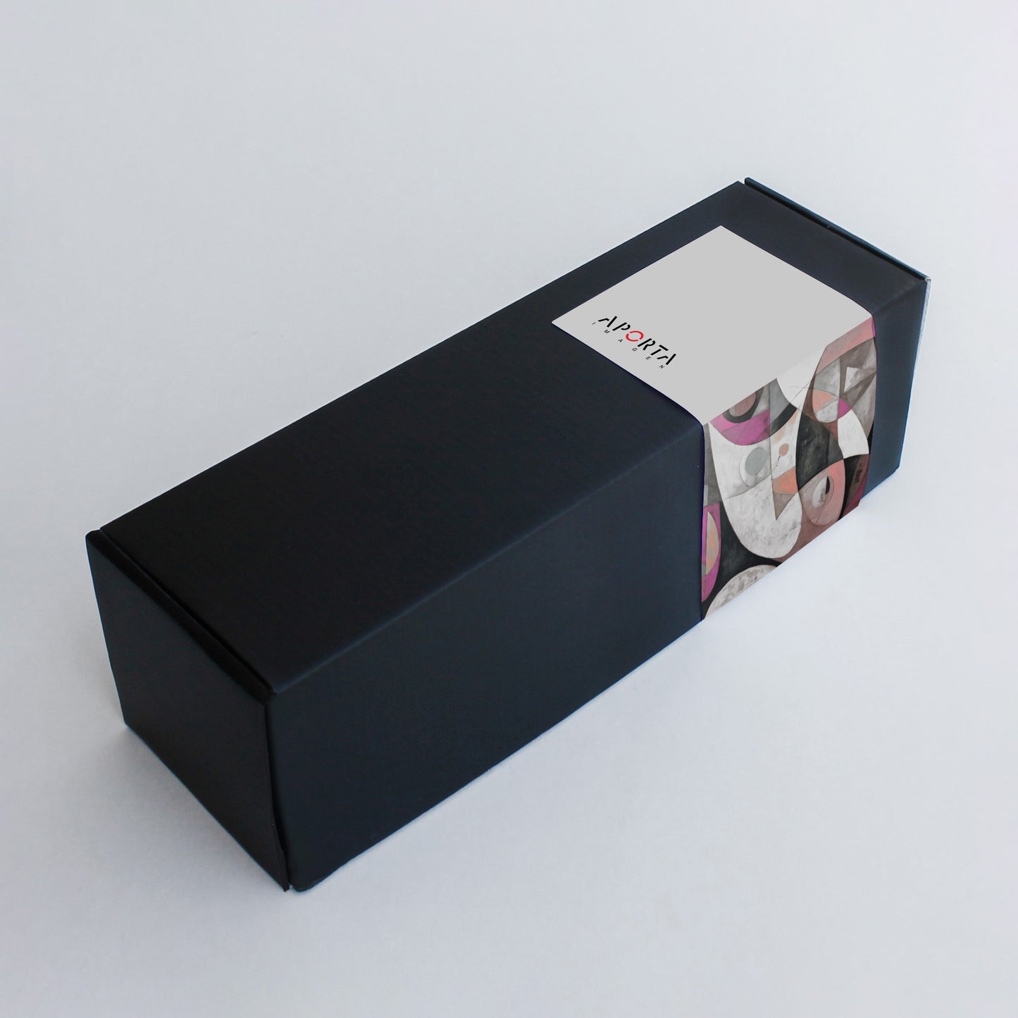 Espumante Stelado más tapón Wayu hermético para conservar las burbujas. En caja kraft personalizada.