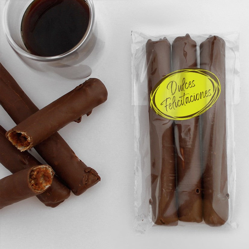 Bolsita con 3 cuchuflís rellenos de manjar cubiertos de chocolate La Romería, en celoón con logo personalizado. El detalle ideal para el Día del Trabajador. Mín. 100 unidades.