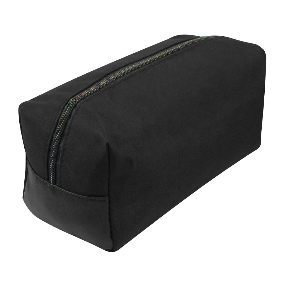 Neceser rectangular de microfibra personalizado con logo impreso. Diseño elegante con terminaciones en símil cuero negro. Cotiza con nosotros el regalo para tu equipo.