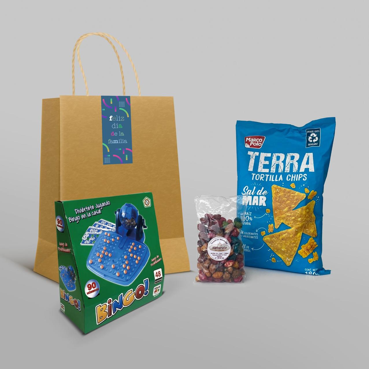 Reconoce a tu equipo con nuestra experiencia de Bingo Gourmet. Kit completo con tómbola, 48 cartones y snacks premium de 180g. Entregado en bolsa de papel con sticker de cierre personalizado con tu mensaje de saludo y logo. ¡El regalo corporativo ideal para motivar y compartir!