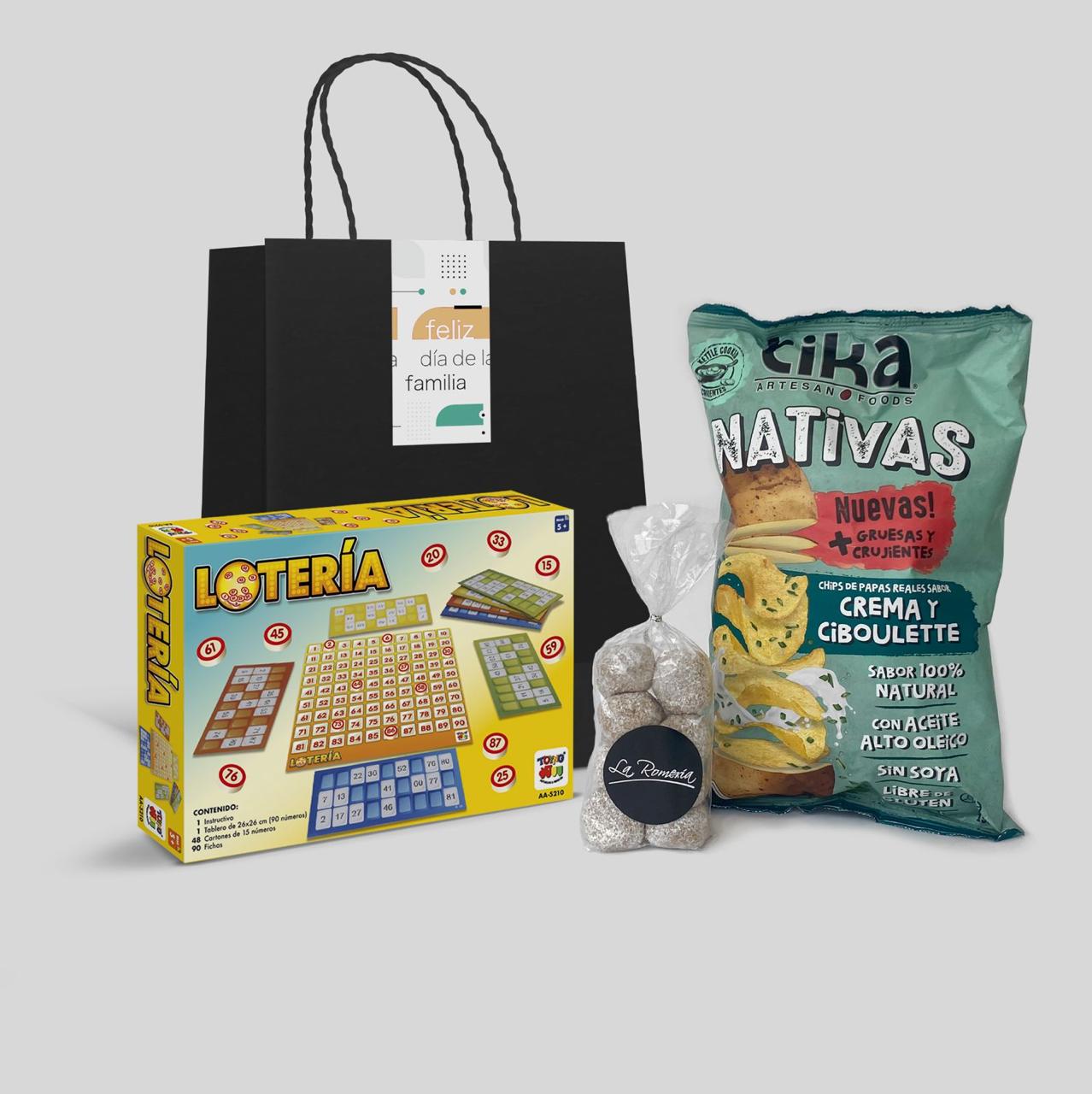 Sorprende con una tarde de juego y sabor. Kit de lotería con fichas de madera y snacks premium (papas Nativas Tika y cocadas La Romería) Todo presentado en bolsa de papel con sticker de cierre, mensaje de saludo y logo.¡Haz que tu marca sea parte de la diversión!