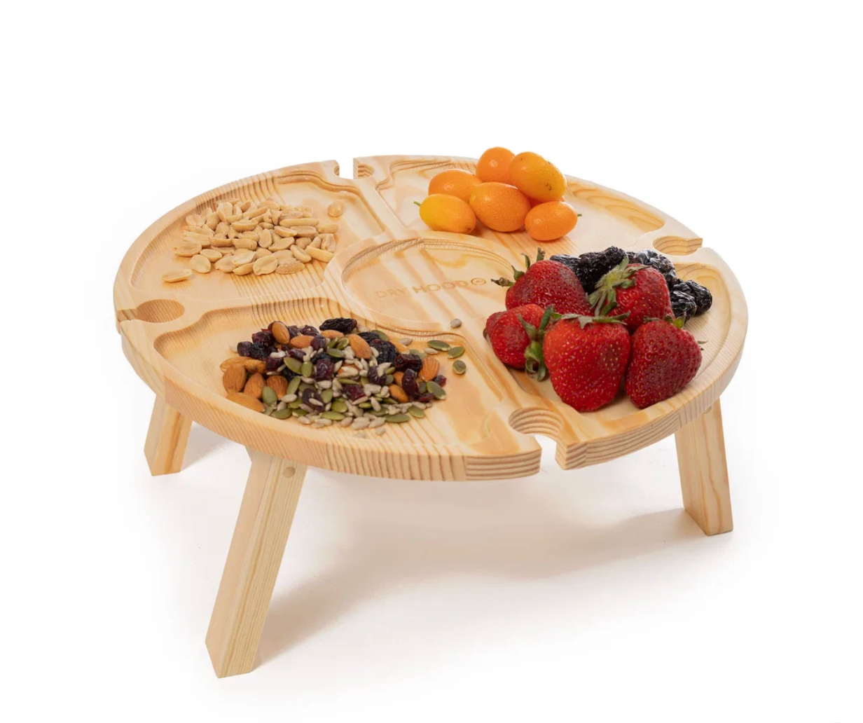 Regalo “Aperitivo al Aire Libre” con mesa de picnic de madera y práctico bolso de yute. Diseñado para compartir y disfrutar momentos simples e inolvidables al aire libre.