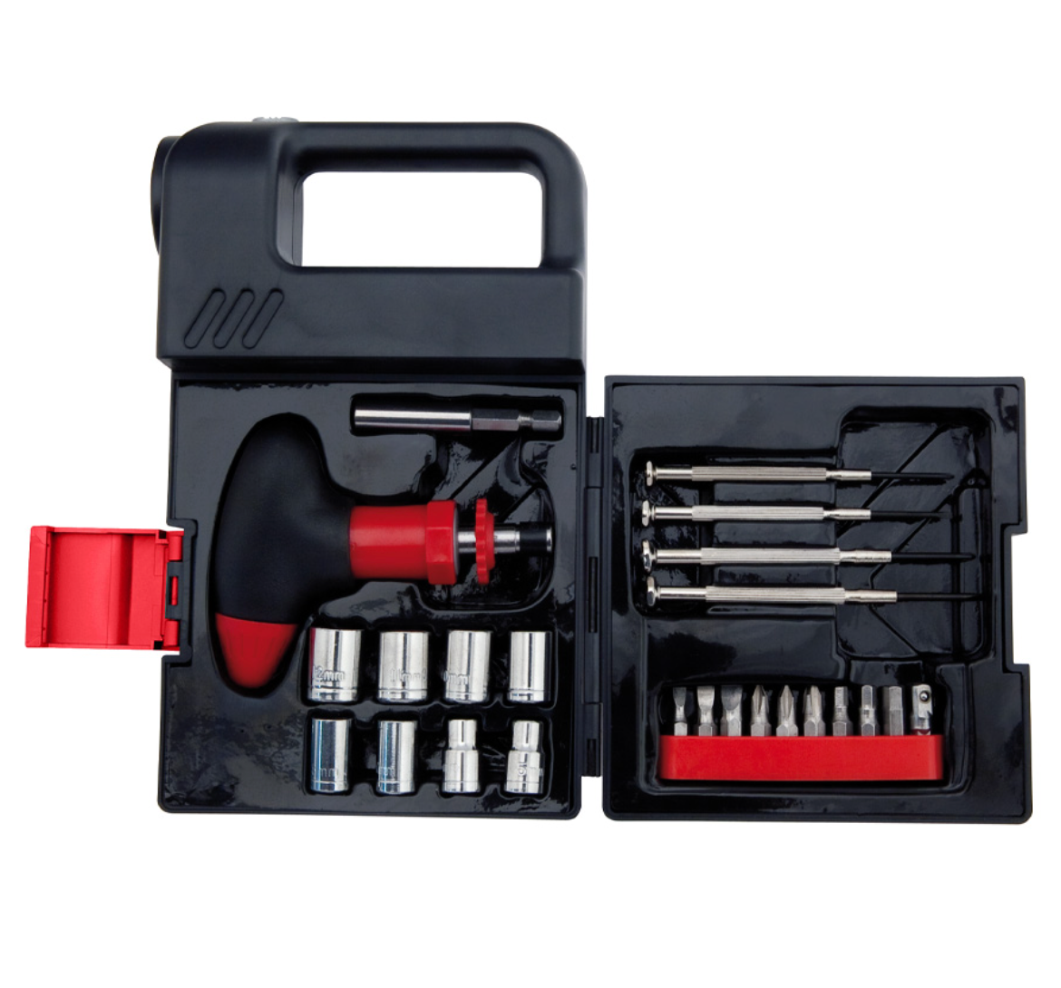 Regalo corporativo premium: Set Lemans de 24 herramientas con linterna de 4 LED en estuche ABS negro (12x20 cm). Incluye Bolsa papel kraft y tarjeta personalizada con tu logo corporativo