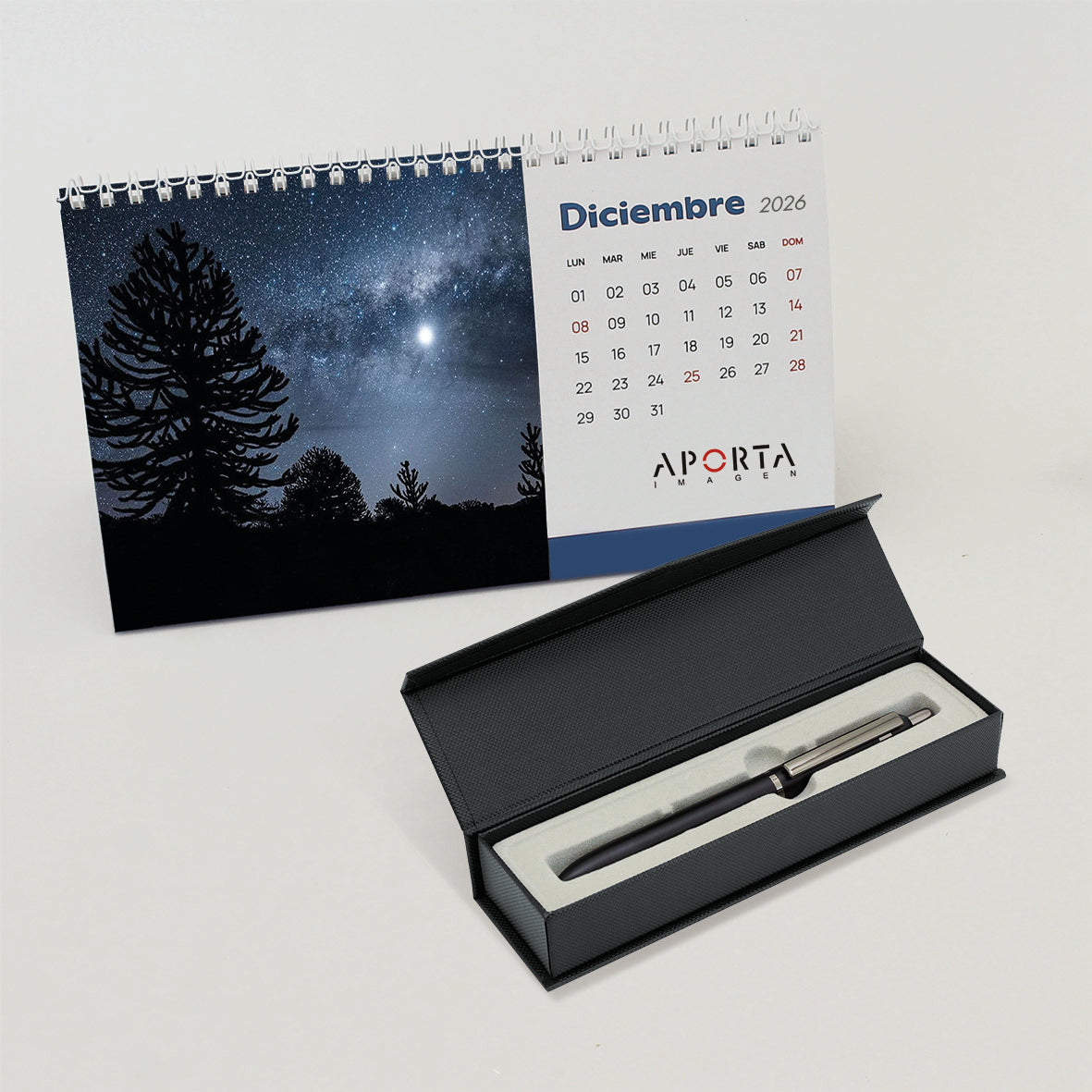 Regalo Nuestros cielos con calendario cielos de Chile y bolígrafo metálico – Aporta Imagen Chile