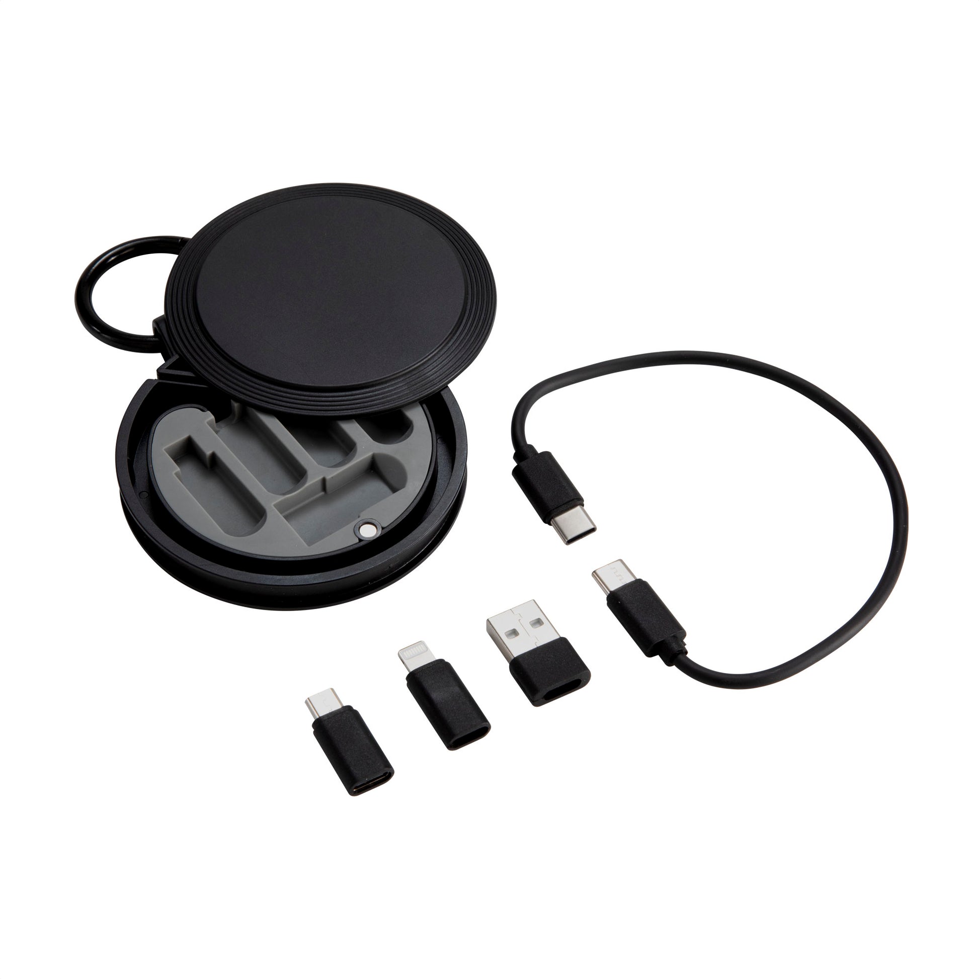 Potencia tu marca con este cable de carga rápida 4 en 1. Incluye estuche circular con mosquetón, adaptadores USB, Lightning y Micro USB. ¡Ideal como regalo corporativo! Opción de impresión de logo disponible. Cotiza hoy en Aporta Imagen.