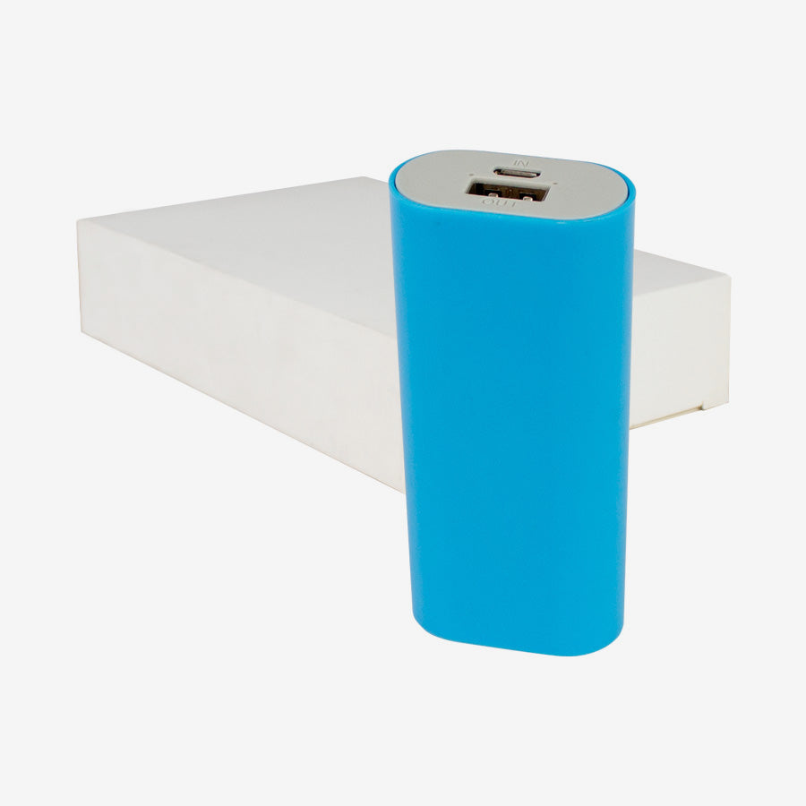 Cargador Power Bank 5200mAh Li-ion con linterna LED extraíble y set de cables. Personalizable con logotipo. Ideal para regalo corporativo. Mín. 50 unidades.