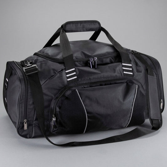 Bolso Deluxe Travel de 50 litros en polyester impermeable. Diseño con compartimento para calzado y área para impresión de logo. ¡Cotiza hoy tus regalos corporativos!