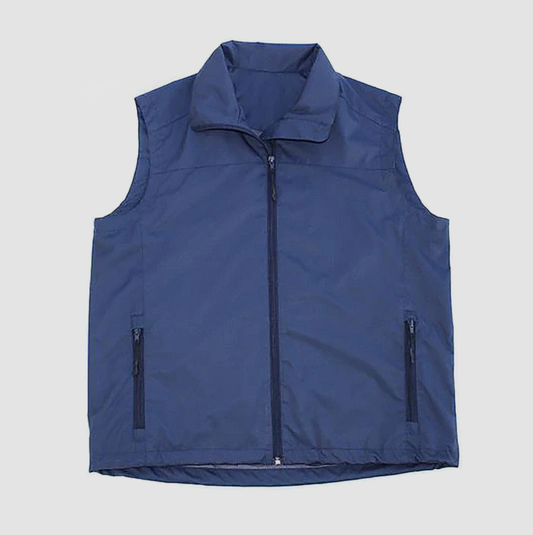 Chaqueta sin manga corporativa, impermeable y liviana. Personalizable con bordado o impresión. Ideal para uniformes y eventos de empresa.