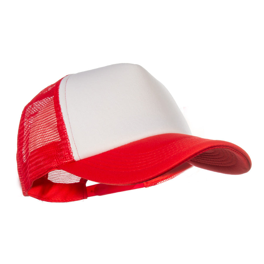 Jockey de poliéster sponge con malla, fresco y resistente. Ideal para uniformes corporativos y outdoor. Personalizable con bordado o impresión.
