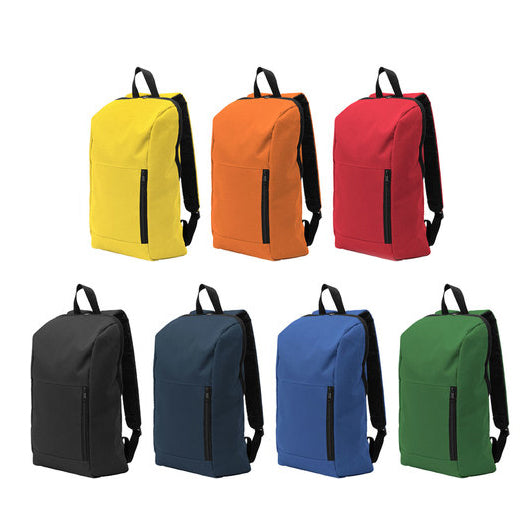 Mochila corporativa urbana de 12 litros personalizada con logo. Diseño bitono, bolsillo frontal con cierre, correas ajustables y variedad de colores. Ideal para merchandising, eventos y regalos empresariales.