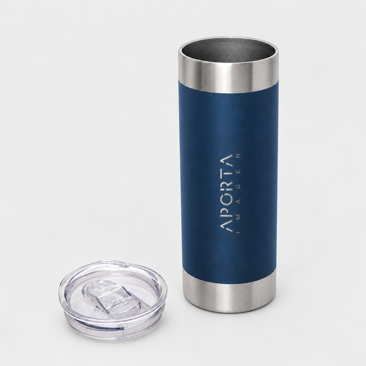Mug térmico de 650 ml con tecnología vacuum y doble pared. Mantiene bebidas calientes hasta 8 h y frías hasta 12 h. Ideal para regalos corporativos. Disponible en varios colores.