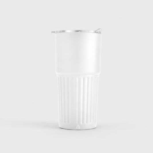 Mug térmico en acero inoxidable con tecnología vacuum.  Gracias a su tecnología de sellado al vacío, conserva tus bebidas por 24 hrs frío y 12 hrs calor. Pintura acabado semi mate con una base inferior texturada para un agarre firme y seguro, incluso con guantes o manos húmedas.
Incluye base antideslizante para evitar vuelcos accidentales en el escritorio o el vehículo. Disponible en 4 colores. ¡Personalízalo con tu logo! 