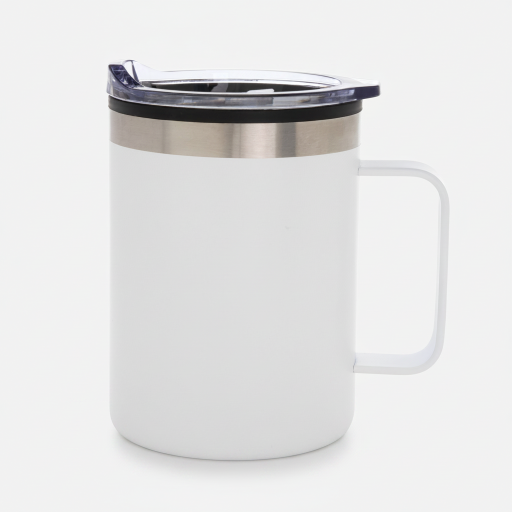 Descubre el Mug de doble pared de 450 ml, diseñado con exterior de acero y un elegante acabado semimate. Incluye tapa plástica transparente a presión con anillo de silicona para evitar derrames y una base negra antideslizante para mayor seguridad. Combinación perfecta de estilo y funcionalidad para mantener tus bebidas favoritas siempre a punto. 