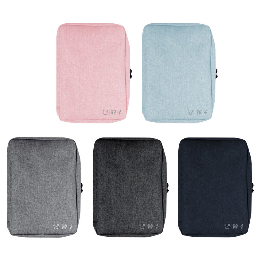 Organizador tecnológico con compartimentos y elásticos para almacenar cables, cargadores, auriculares y accesorios electrónicos. Personalizado con logo para merchandising corporativo.