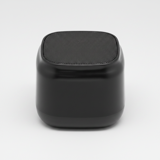 Optimiza tus reuniones con este parlante Bluetooth de alta fidelidad. Incluye micrófono para llamadas, base antideslizante y carga USB-C. Diseño elegante con malla metálica. Disponible en 3 colores. Personalízalo con tu logo .