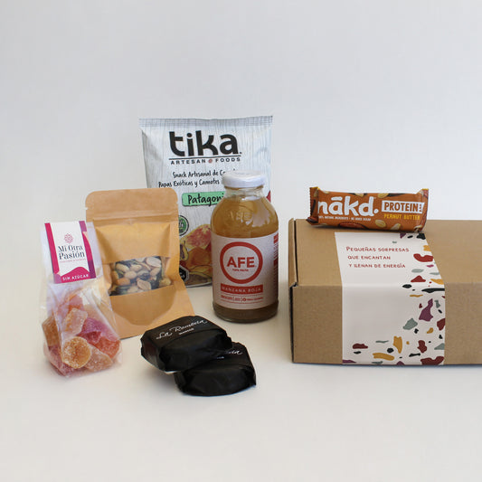 Demuestra tu gratitud y motiva a tus colaboradores con esta caja gourmet saludable y deliciosos snack. Un detalle pensado para cuidar y energizar a tu equipo. Ideal para regalos de empresa para este año.