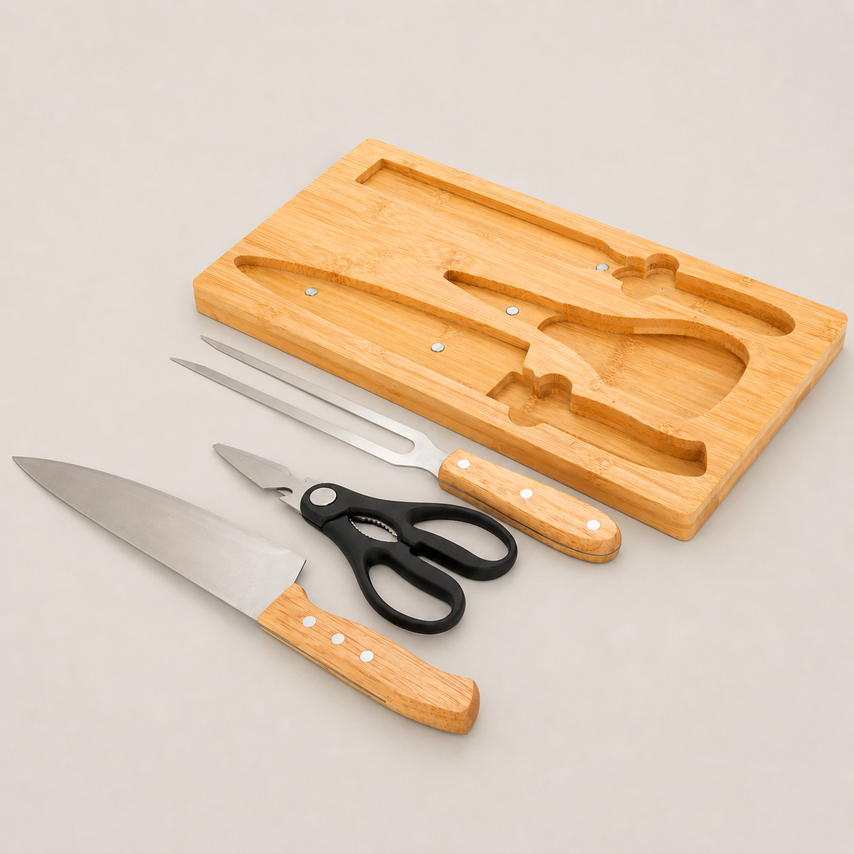 Celebra Fiestas Patrias con un set de asado imantado, tabla de bambú y utensilios. Un regalo corporativo práctico para colaboradores y clientes. Cotiza en Aporta Imagen.