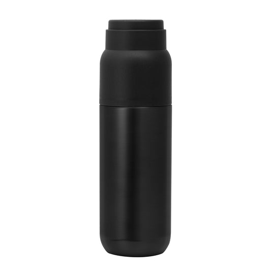 Termo de 500 ml con doble pared sellada al vacío: acero interior y exterior. Mantiene calor por 12 hrs y frío por 24 hrs. Incluye taza rosca y tapa a presión. Diseño compacto ideal para regalos corporativos con logo opcional. ¡Rendimiento prolongado garantizado!