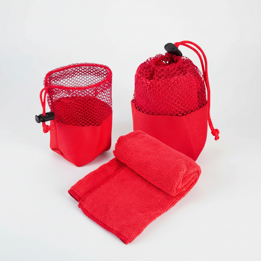 Toalla facial de microfibra personalizada con logo impreso. Incluye bolso de poliéster con malla, liviana y fácil de transportar. Cotiza con nosotros!